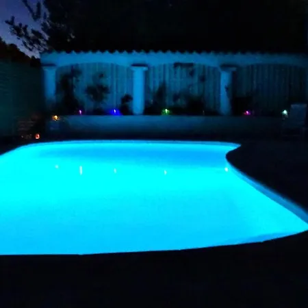 Willa A Frejus, Piscine Privee Sans Vis A Vis. Fréjus